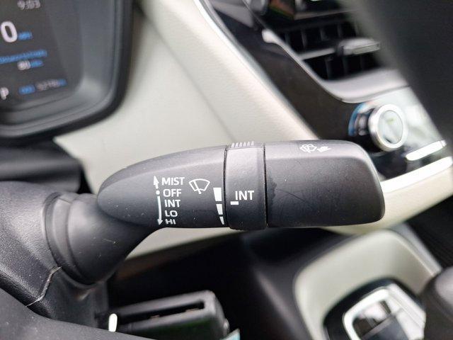 Photo of 2022 Classic Silver Metallic Toyota Corolla