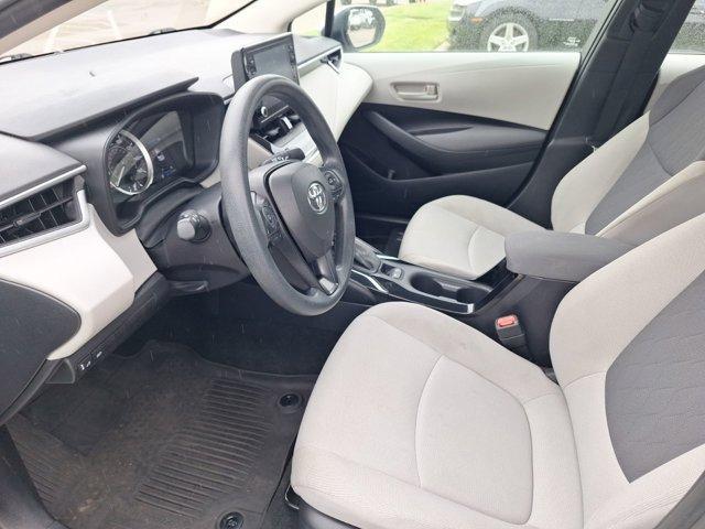 Photo of 2022 Classic Silver Metallic Toyota Corolla