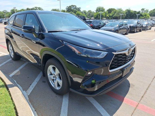 Photo of 2024 Black Toyota Highlander
