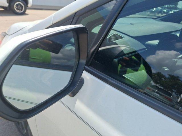 Photo of 2023 White Toyota Corolla