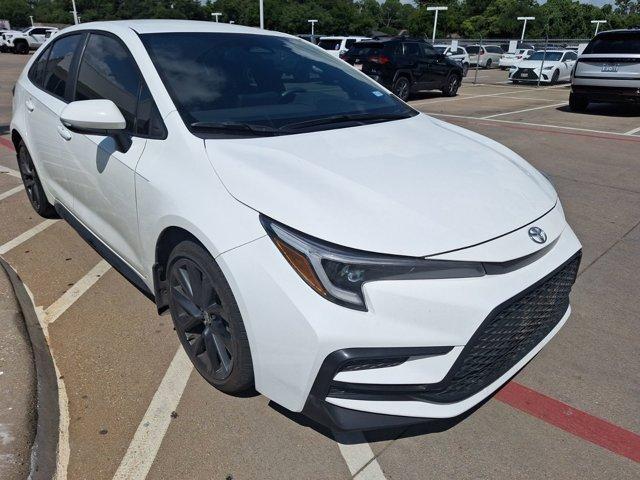 Photo of 2023 White Toyota Corolla