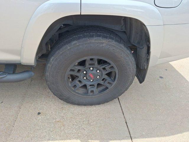 Photo of 2024 Classic Silver Metallic Toyota 4Runner