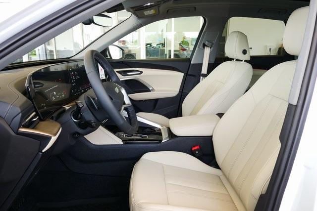 Photo of 2025 Glacier White Metallic Audi Q5