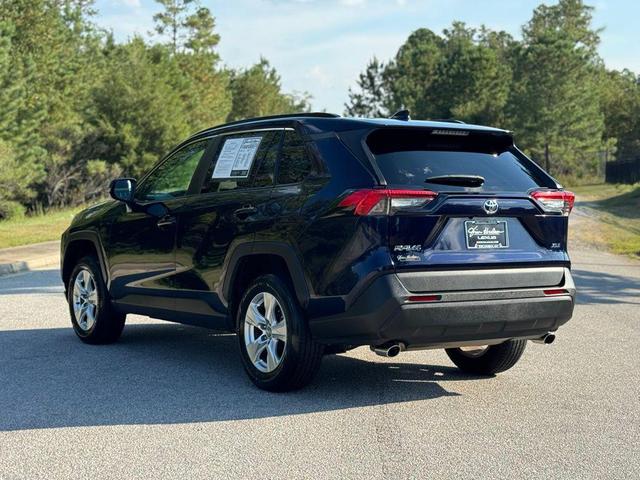 Photo of 2020 Blue Toyota RAV4
