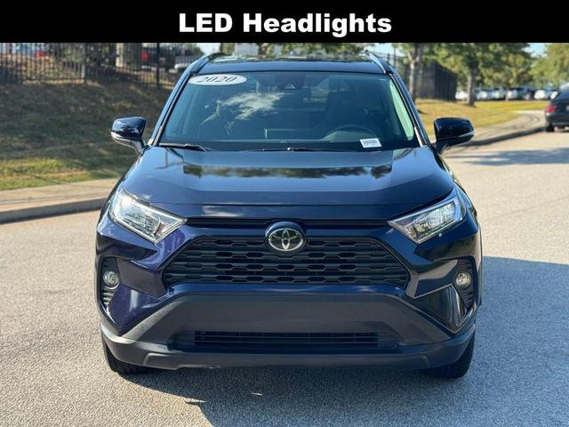 Photo of 2020 Blue Toyota RAV4