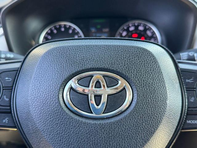 Photo of 2020 Blue Toyota RAV4