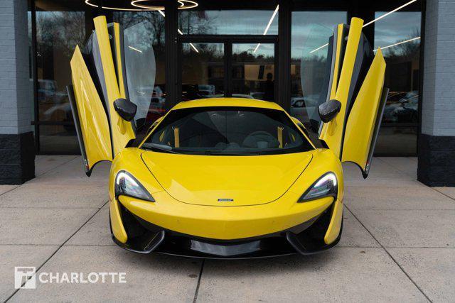 Photo of 2018 Silician Yellow McLaren 570S