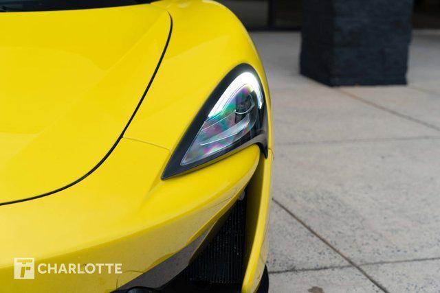 Photo of 2018 Silician Yellow McLaren 570S