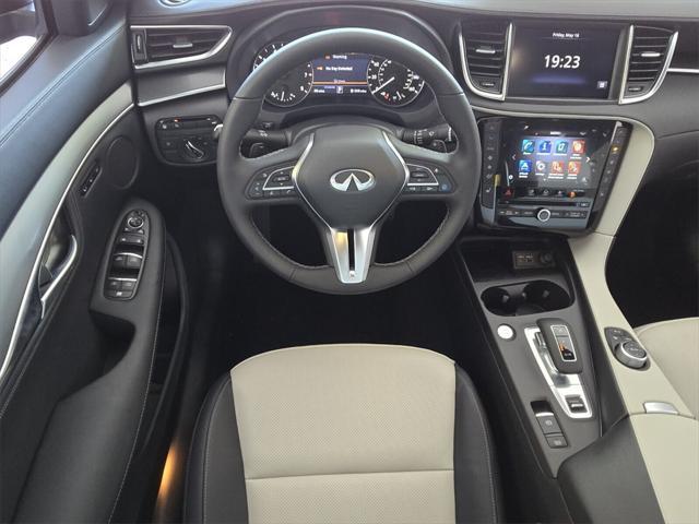 Photo of 2025 Black Obsidian INFINITI QX55