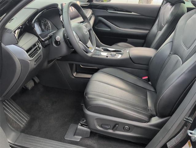 Photo of 2024 Mineral Black INFINITI QX60