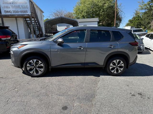 Photo of 2023 Grey Nissan Rogue