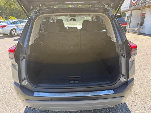 Photo of 2023 Grey Nissan Rogue