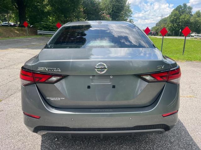 Photo of 2022 Grey Nissan Sentra