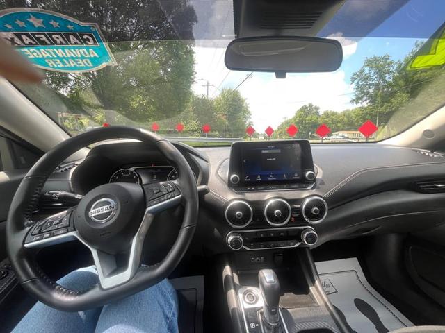 Photo of 2022 Grey Nissan Sentra