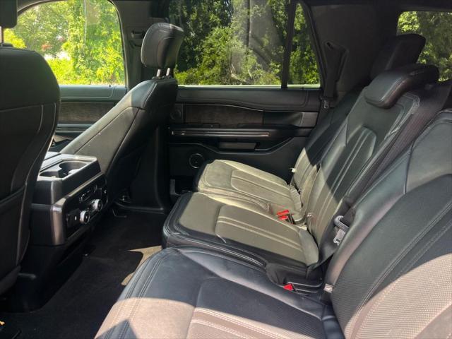 Photo of 2019 Black Ford Expedition Max