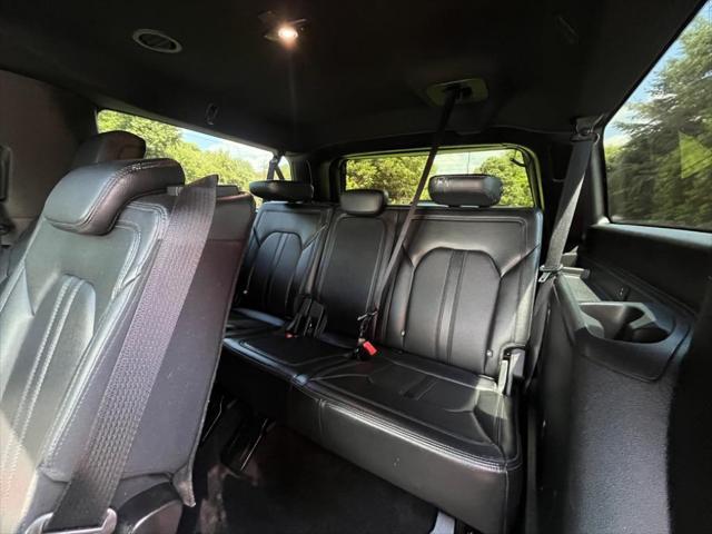 Photo of 2019 Black Ford Expedition Max