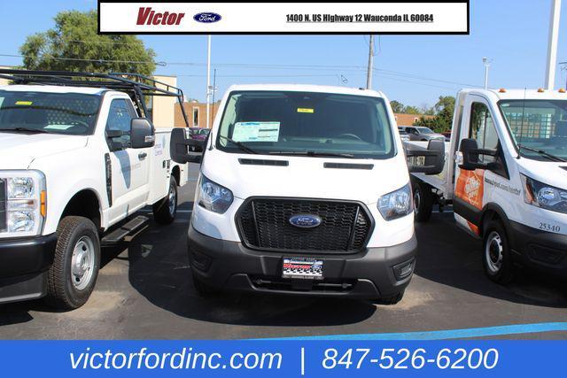 Photo of 2025 Oxford White Ford Transit-250
