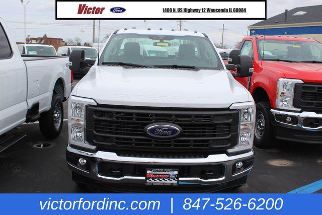 Photo of 2025 Oxford White Ford F-250