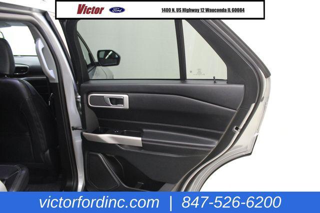 Photo of 2023 Iconic Silver Metallic Ford Explorer