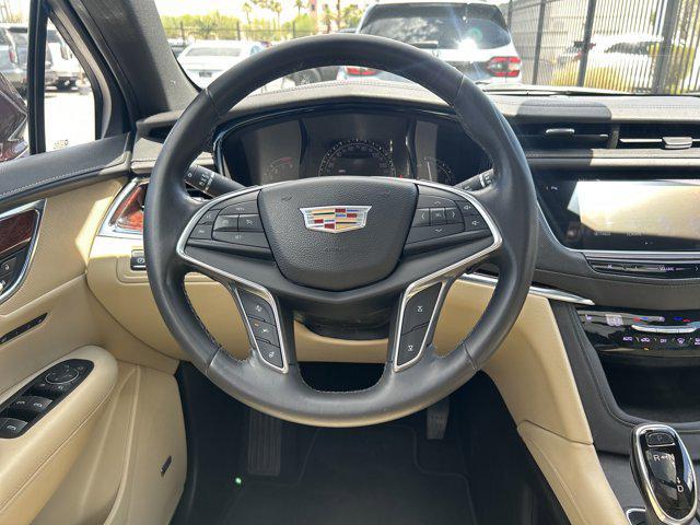Photo of 2017 Deep Amethyst Metallic Cadillac XT5