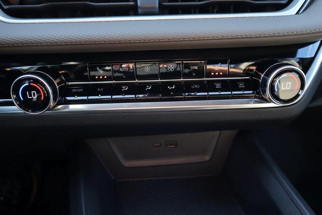Photo of 2026 Mosaic Black Metallic Chevrolet Equinox