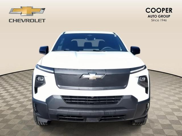 Photo of 2024 Summit White Chevrolet Silverado EV