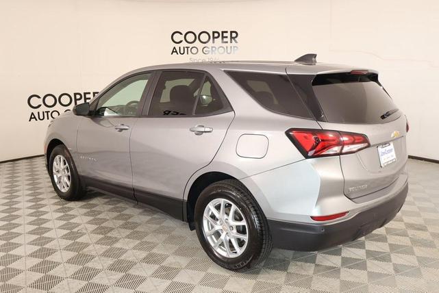 Photo of 2024 Sterling Gray Metallic Chevrolet Equinox