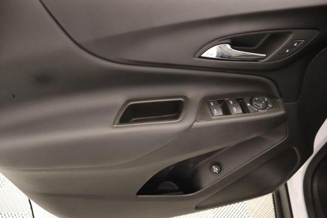 Photo of 2024 Summit White Chevrolet Equinox