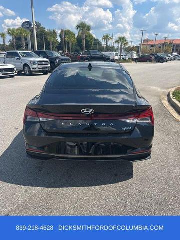 Photo of 2023 Onyx Black Hyundai ELANTRA HEV