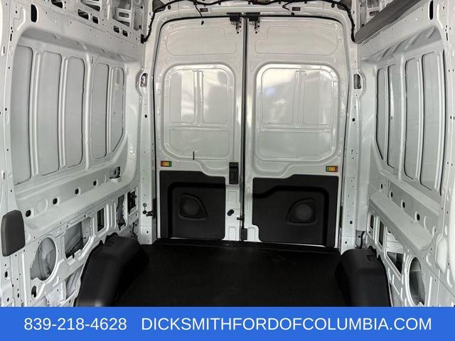 Photo of 2025 Oxford White Ford Transit-350