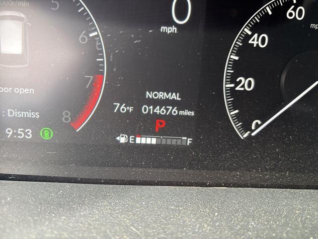 Photo of 2025 Platinum White Pearl Honda Odyssey