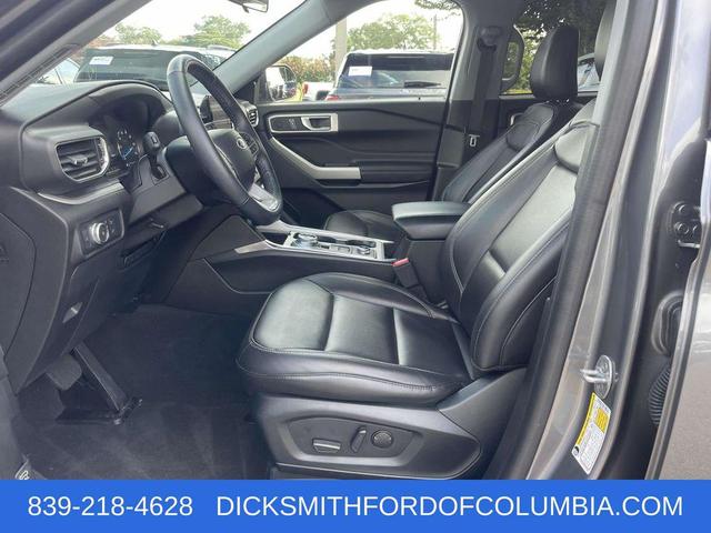 Photo of 2022 Carbonized Gray Metallic Ford Explorer