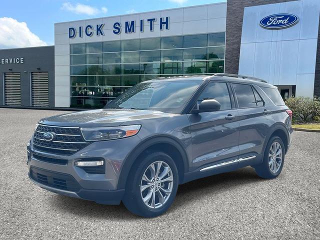 Photo of 2022 Carbonized Gray Metallic Ford Explorer
