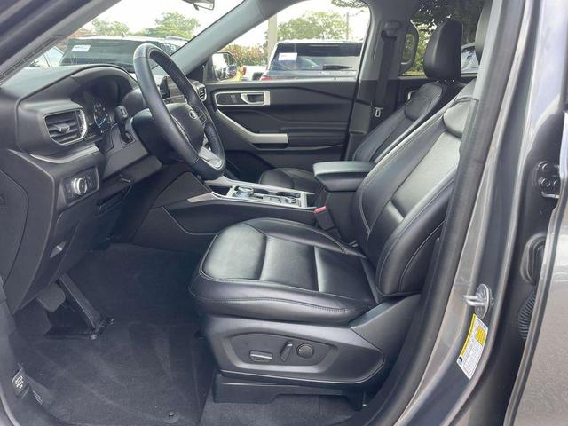 Photo of 2022 Carbonized Gray Metallic Ford Explorer