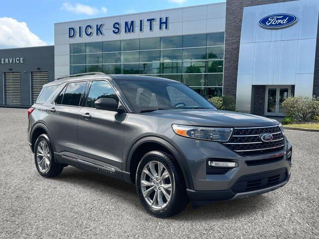 Photo of 2022 Carbonized Gray Metallic Ford Explorer