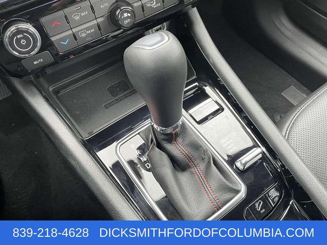 Photo of 2023 Redline Pearlcoat Jeep Compass