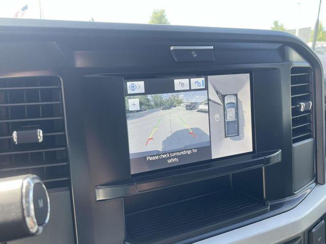 Photo of 2025 Oxford White Ford F-350