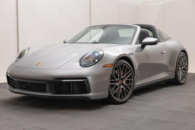 Photo of 2022 GT Silver Metallic Porsche 911