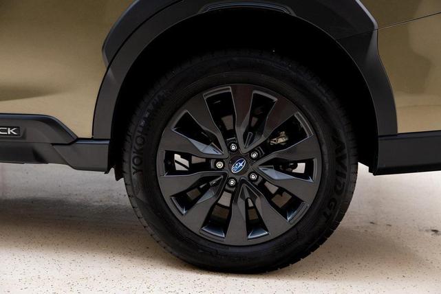 Photo of 2025 Autumn Green Metallic Subaru Outback