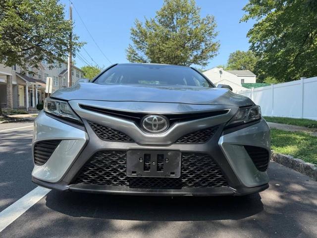 Photo of 2018 Celestial Silver Metallic Toyota Camry