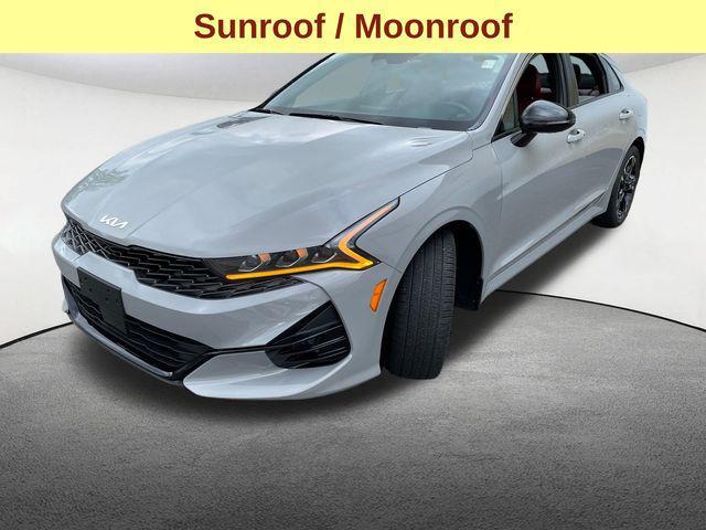 Photo of 2022 Wolf Gray Kia K5