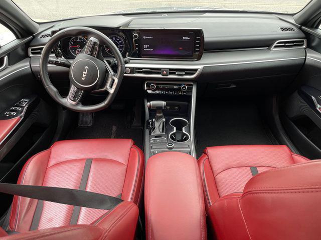 Photo of 2022 Wolf Gray Kia K5