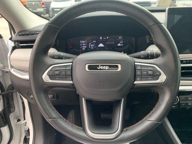 Photo of 2022 Bright White Clearcoat Jeep Compass