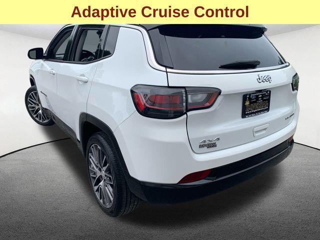 Photo of 2022 Bright White Clearcoat Jeep Compass
