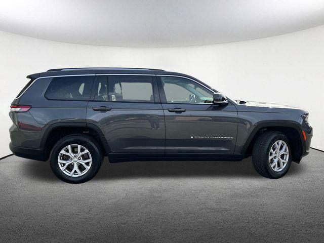 Photo of 2022 Baltic Gray Metallic Clearcoat Jeep Grand Cherokee L