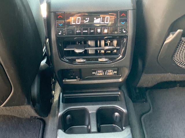 Photo of 2022 Silver Zynith Jeep Grand Cherokee L