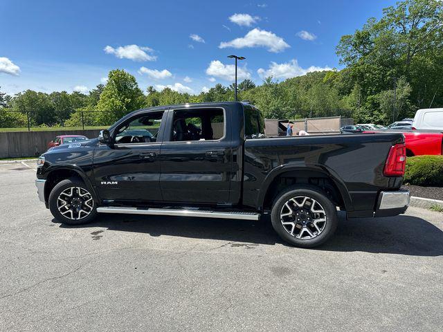 Photo of 2025 Diamond Black Crystal Pearlcoat RAM 1500