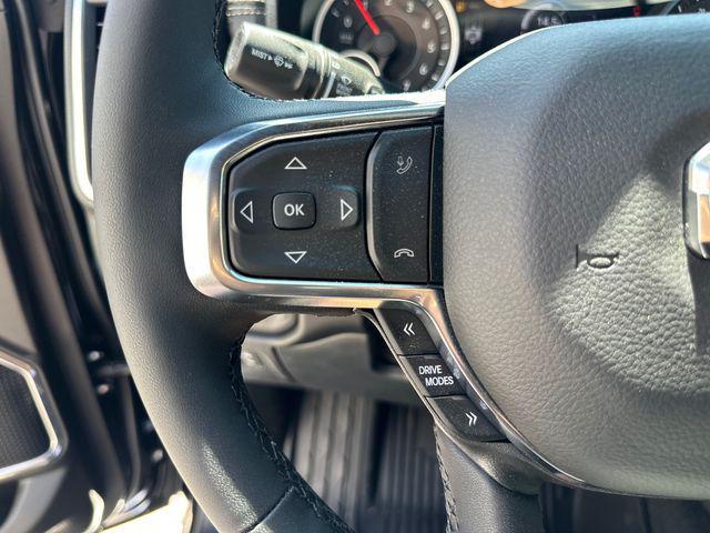 Photo of 2025 Diamond Black Crystal Pearlcoat RAM 1500
