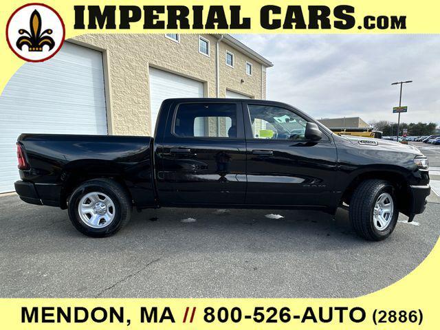 Photo of 2025 Diamond Black Crystal Pearlcoat RAM 1500