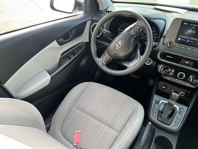 Photo of 2022 Cyber Silver Hyundai KONA